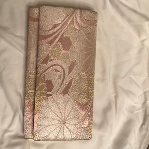 Beautiful Vintage Asian Clutch